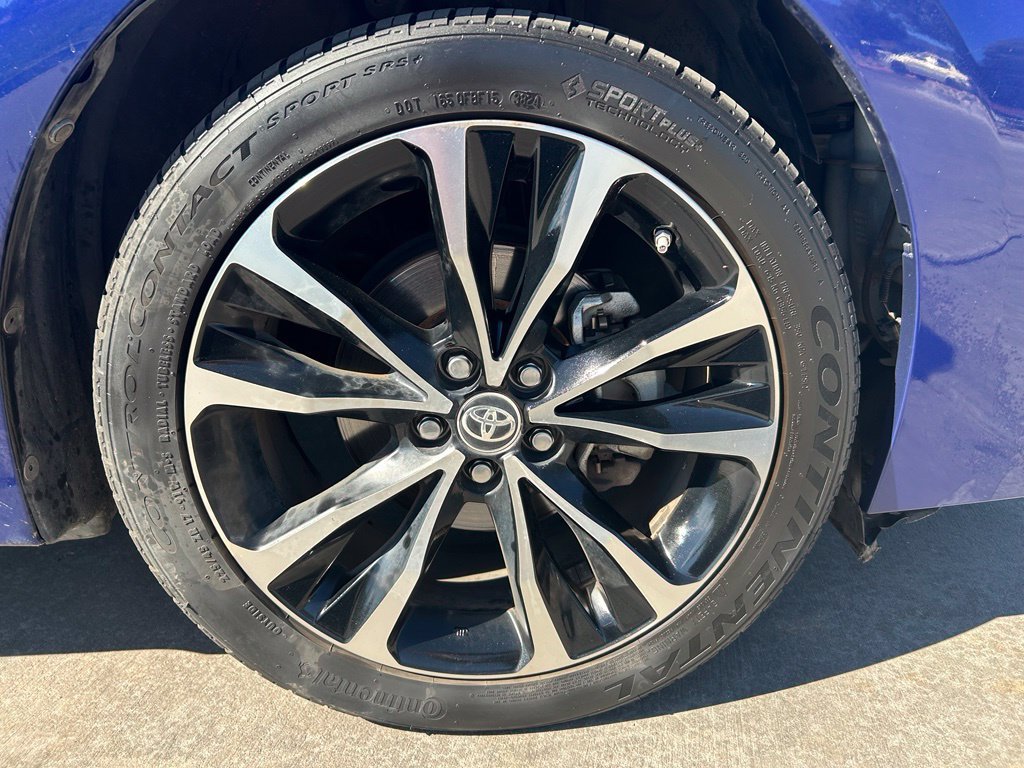 Used 2017 Toyota Corolla SE w/ SE Premium Package FWD image 33