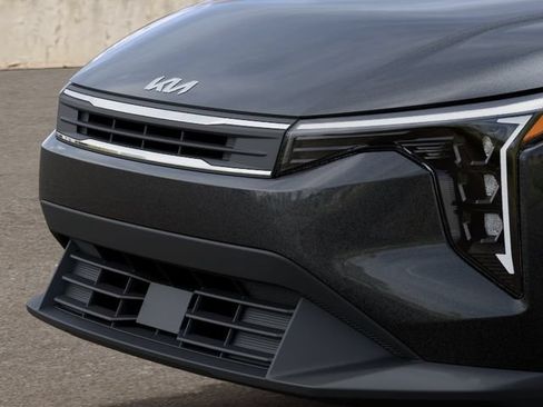New 2026 Kia K4 FWD image 13