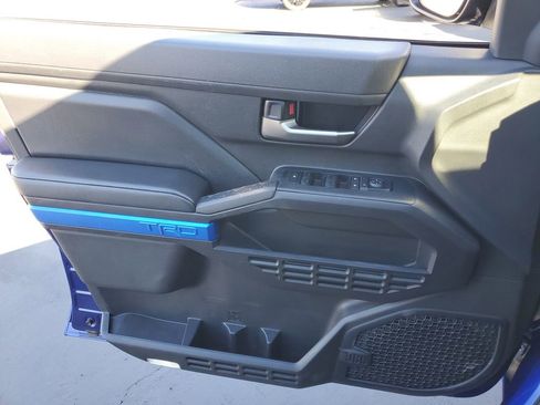 Certified 2024 Toyota Tacoma TRD Off-Road image 25