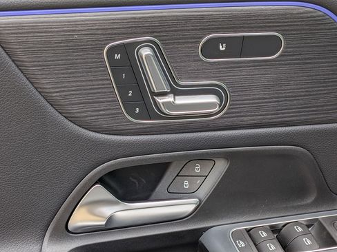 New 2026 Mercedes-Benz GLB 250 4MATIC image 15