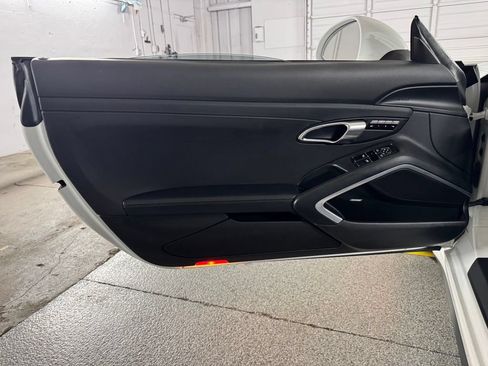 Used 2014 Porsche 911 Targa 4S AWD/4WD image 32