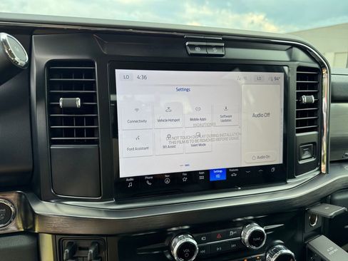 New 2026 Ford F250 Lariat w/ Black Appearance Package image 37