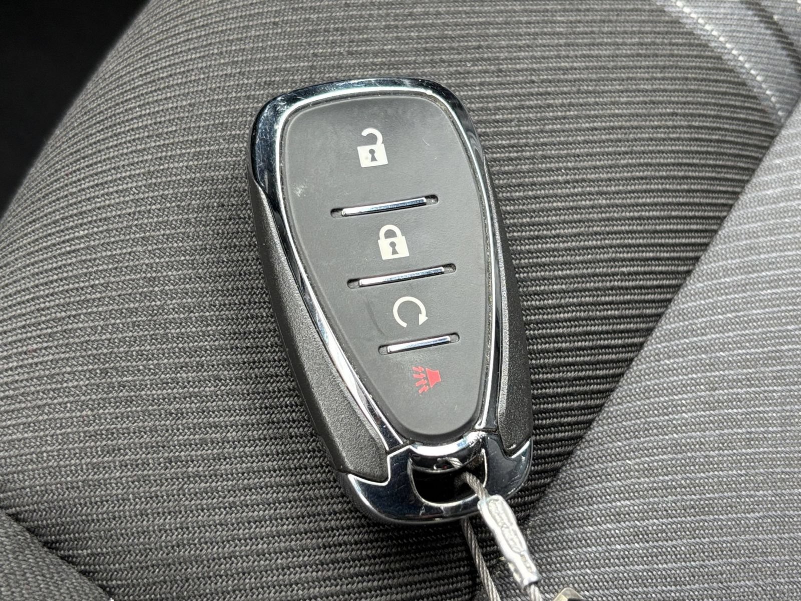 Used 2026 Chevrolet Blazer LT FWD image 24