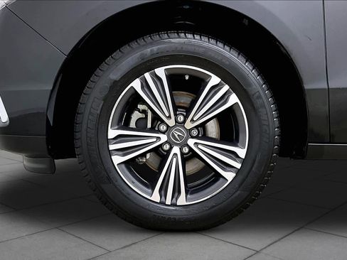Used 2018 Acura MDX FWD image 11
