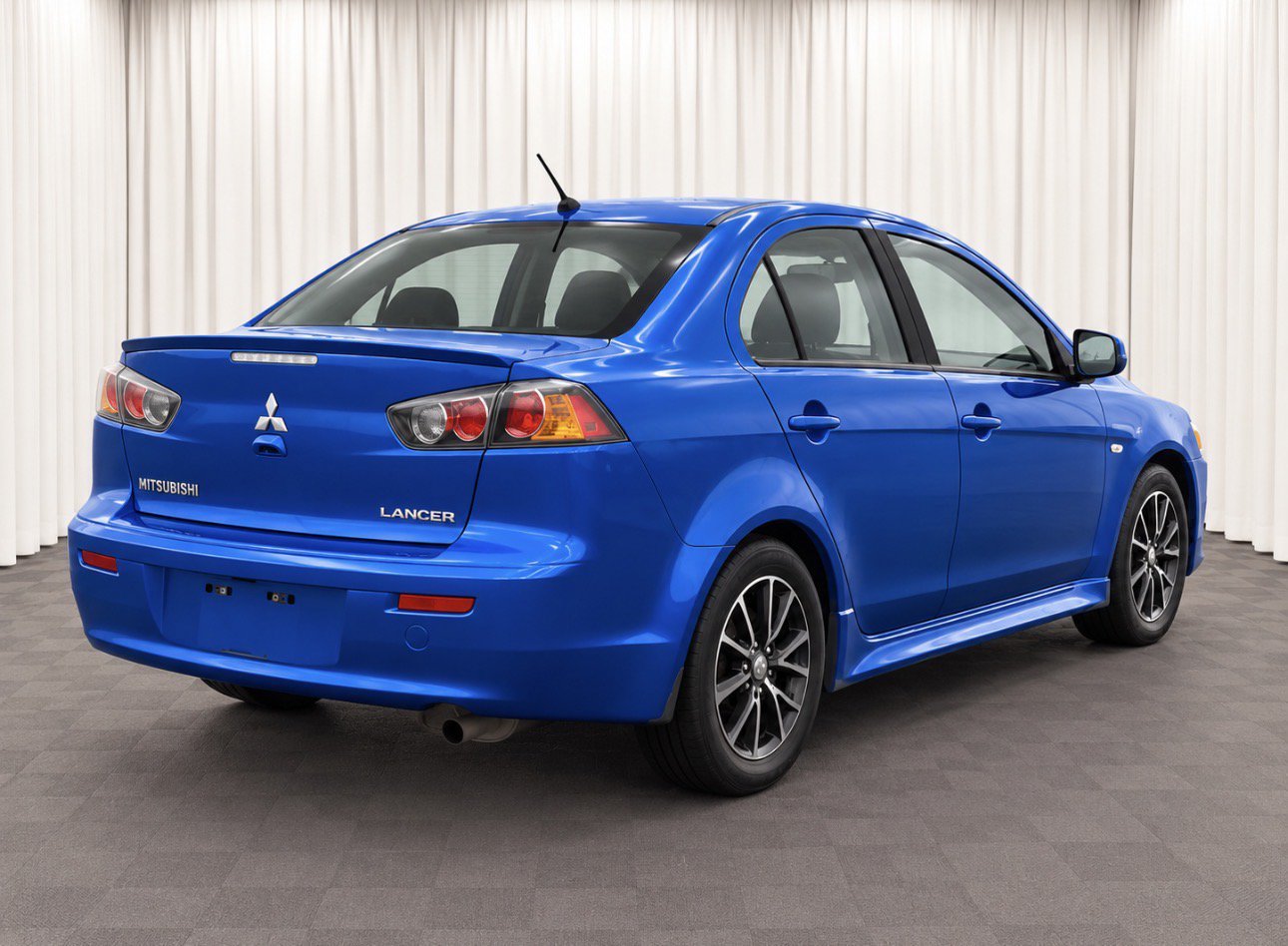 Used 2017 Mitsubishi Lancer ES FWD image 3