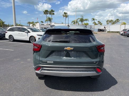 Used 2025 Chevrolet Trax LT w/ Driver Confidence Package image 6