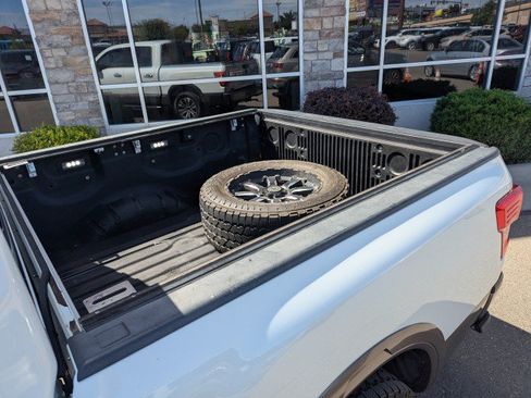 Used 2018 Nissan Titan Platinum Reserve w/ Platinum Utility Package AWD/4WD image 29