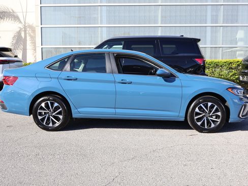 Used 2025 Volkswagen Jetta S image 10