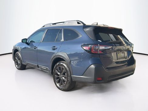 Used 2025 Subaru Outback Onyx Edition AWD/4WD image 5