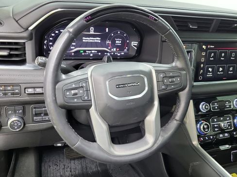Used 2023 GMC Yukon Denali image 12
