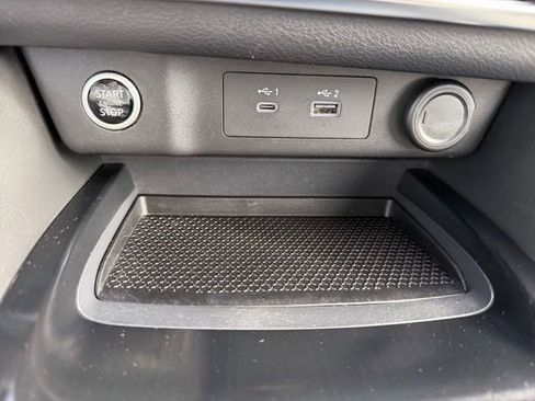 Used 2021 Nissan Rogue SV image 23