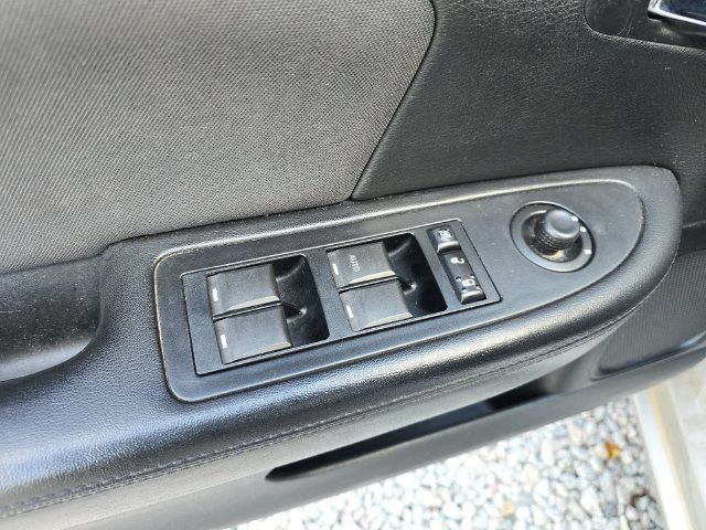 Used 2012 Chrysler 200 Touring FWD image 24