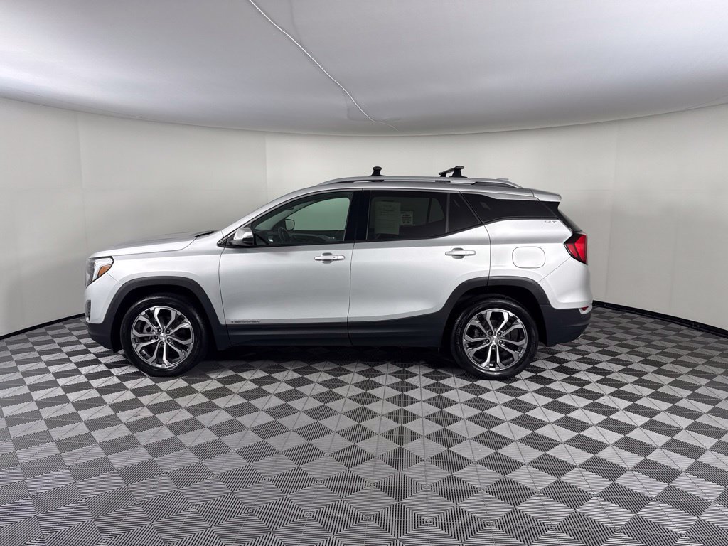 Used 2019 GMC Terrain SLT w/ Preferred Package AWD/4WD image 2
