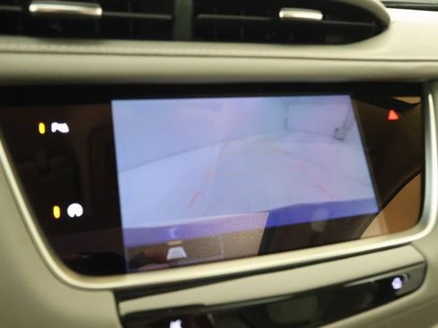 Used 2025 Cadillac XT5 Premium Luxury image 16