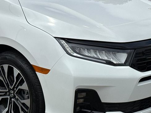 Certified 2025 Honda Odyssey Elite image 10
