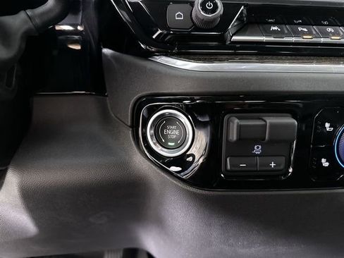 New 2025 Chevrolet Silverado 1500 LT image 17