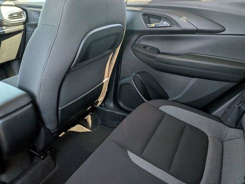 Used 2023 Chevrolet TrailBlazer LT FWD image 35