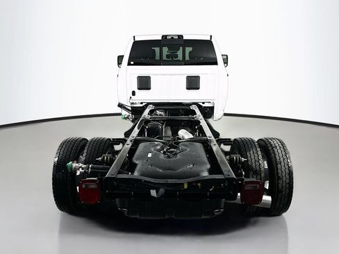 New 2026 RAM 5500 Tradesman AWD/4WD image 6