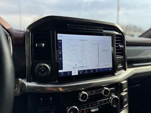 Used 2021 Ford F150 Lariat w/ Equipment Group 502A High image 32