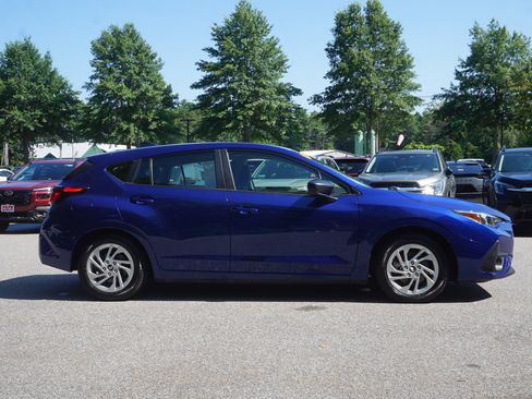 Used 2024 Subaru Impreza 2.0i AWD/4WD image 4