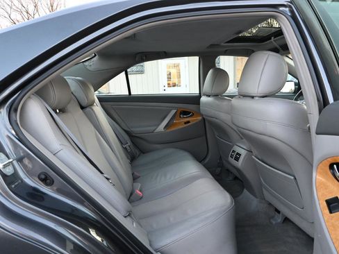 Used 2007 Toyota Camry XLE image 25