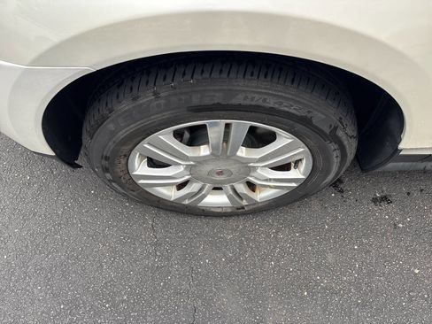 Used 2014 Cadillac SRX Luxury w/ Driver Awareness Package image 12