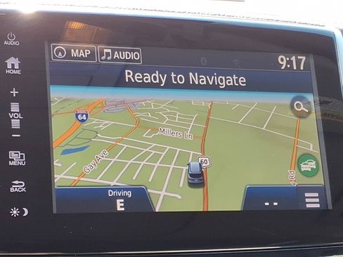 Used 2017 Honda Pilot Touring image 9