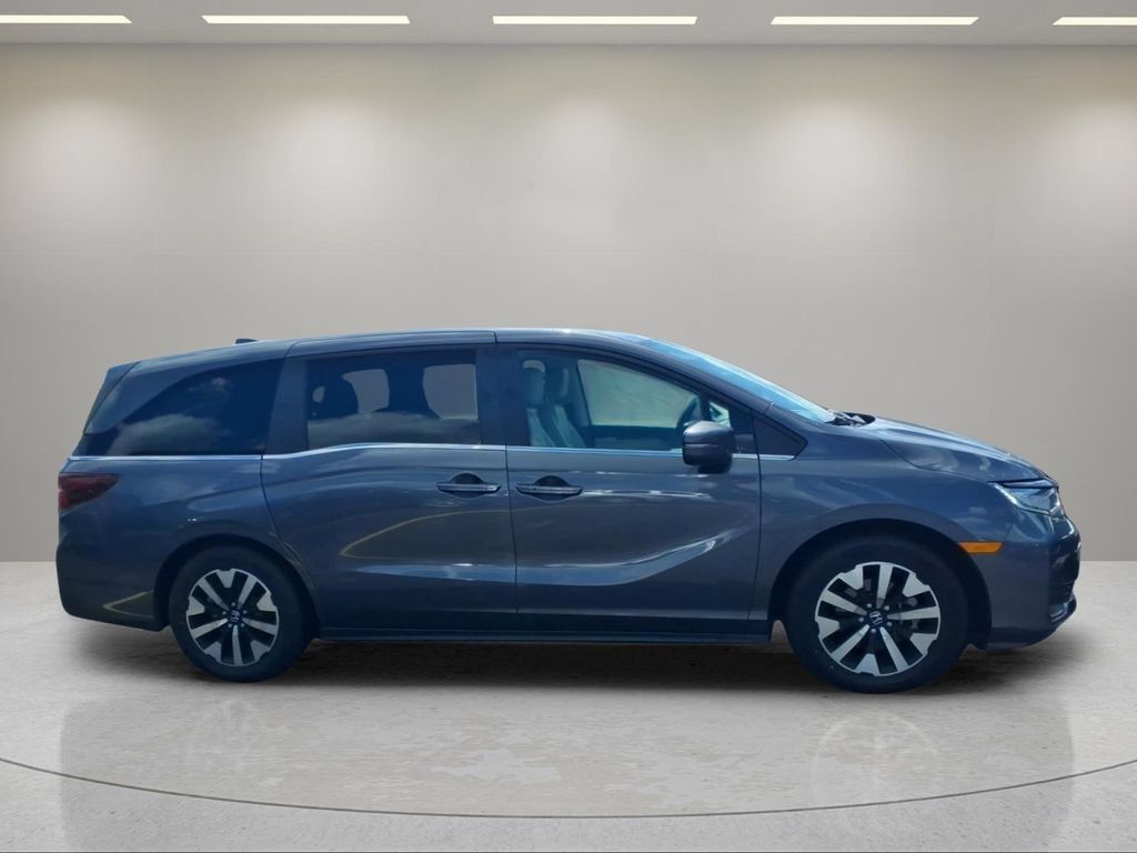 Used 2025 Honda Odyssey EX-L image 2