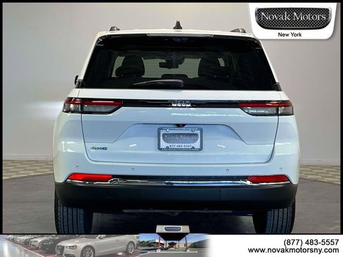 Used 2023 Jeep Grand Cherokee 4WD 4xe w/ Luxury Tech Group II image 7