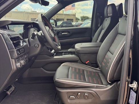Used 2026 GMC Yukon AT4 Ultimate AWD/4WD image 6