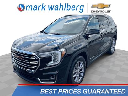 Used 2024 GMC Terrain SLT w/ Infotainment Package II