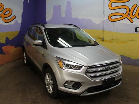 Used 2018 Ford Escape SEL AWD/4WD image 2