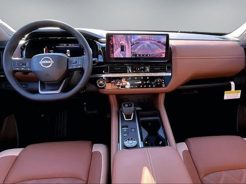 New 2026 Nissan Pathfinder Platinum w/ Cargo Package image 5