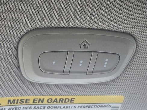 Used 2021 Chrysler Pacifica Limited w/ Premium & Safety Sphere Group image 26