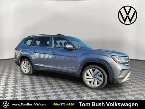 Used 2021 Volkswagen Atlas SE image 1