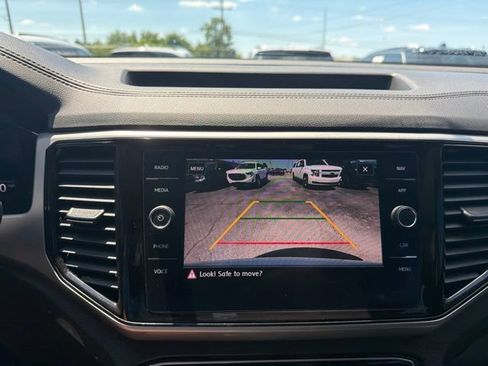 Used 2021 Volkswagen Atlas SEL AWD/4WD image 18