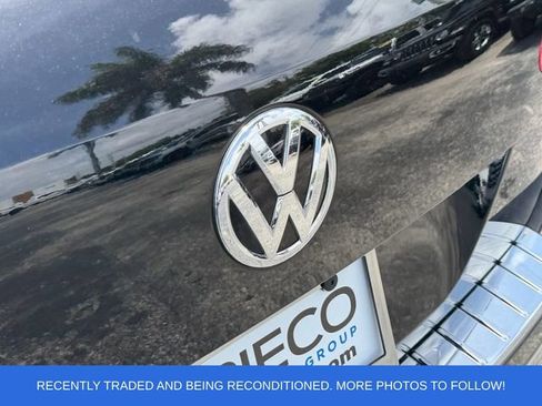 Used 2016 Volkswagen Touareg TDI AWD/4WD image 16