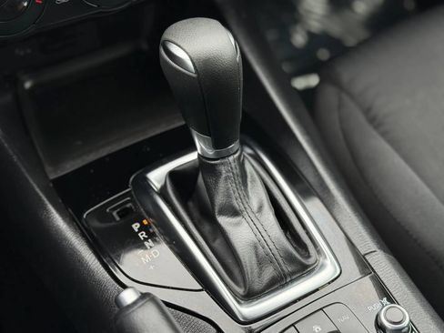 Used 2016 MAZDA MAZDA3 i Sport FWD image 19