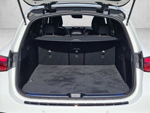 Certified 2026 Mercedes-Benz GLC 300 image 7