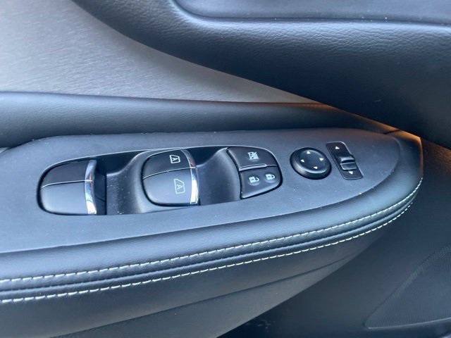 Used 2024 Nissan Murano SL FWD image 8