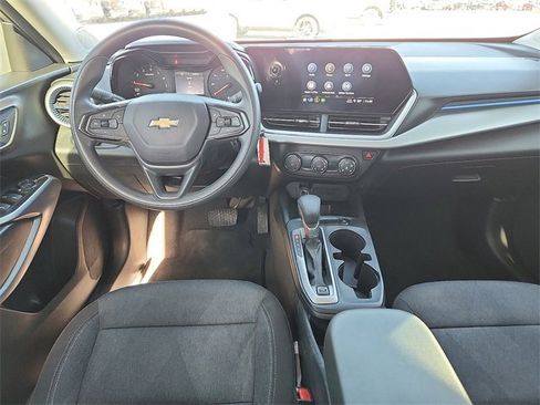 Used 2024 Chevrolet Trax LS image 10