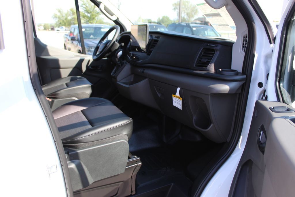 New 2027 Ford Transit 250 148 Medium Roof w/ Load Area Protection Package RWD image 12