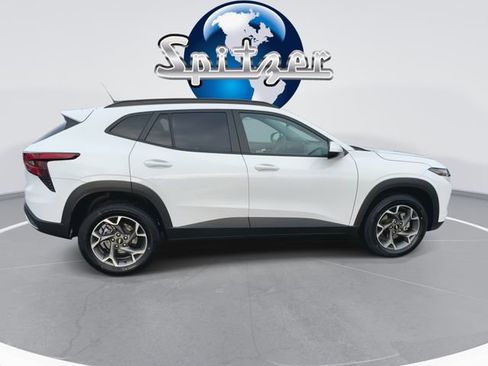 Certified 2024 Chevrolet Trax LT image 11