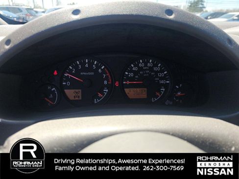Used 2018 Nissan Frontier SV AWD/4WD image 8