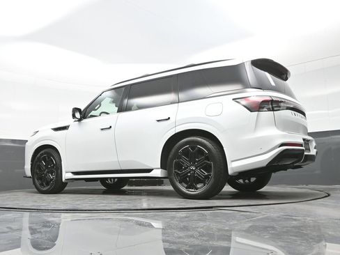 New 2026 INFINITI QX80 4WD image 30