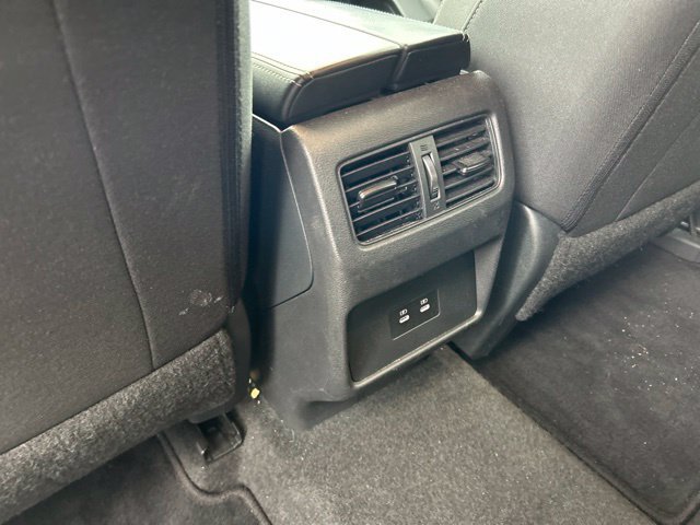 Used 2024 Nissan Rogue SV FWD image 11