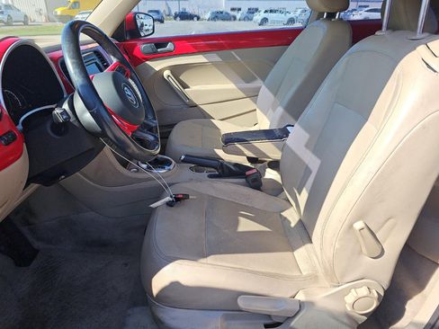 Used 2013 Volkswagen Beetle 2.5 image 9
