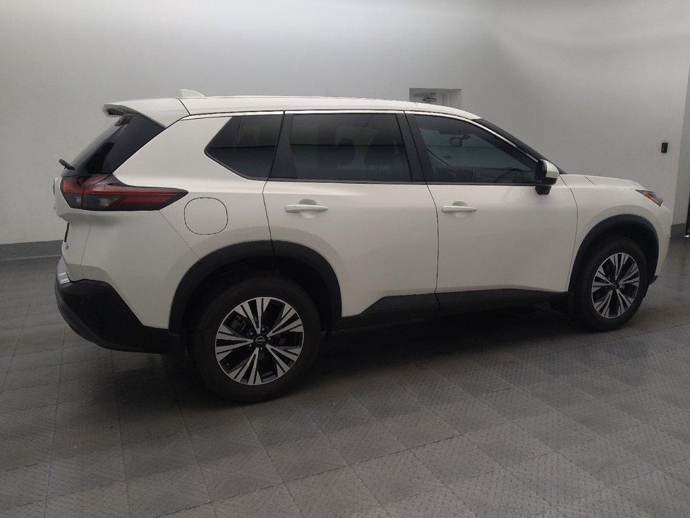 Used 2023 Nissan Rogue SV FWD image 10
