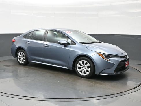 Used 2024 Toyota Corolla LE FWD image 8