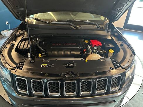 Used 2021 Jeep Compass Limited w/ Sun and Sound Group AWD/4WD image 24